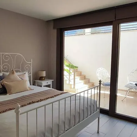 فندق Merkez'de Havuzlu, Saunali, Muestakil 4*