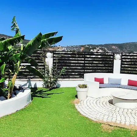 فندق Merkez'de Havuzlu, Saunali, Muestakil 4*